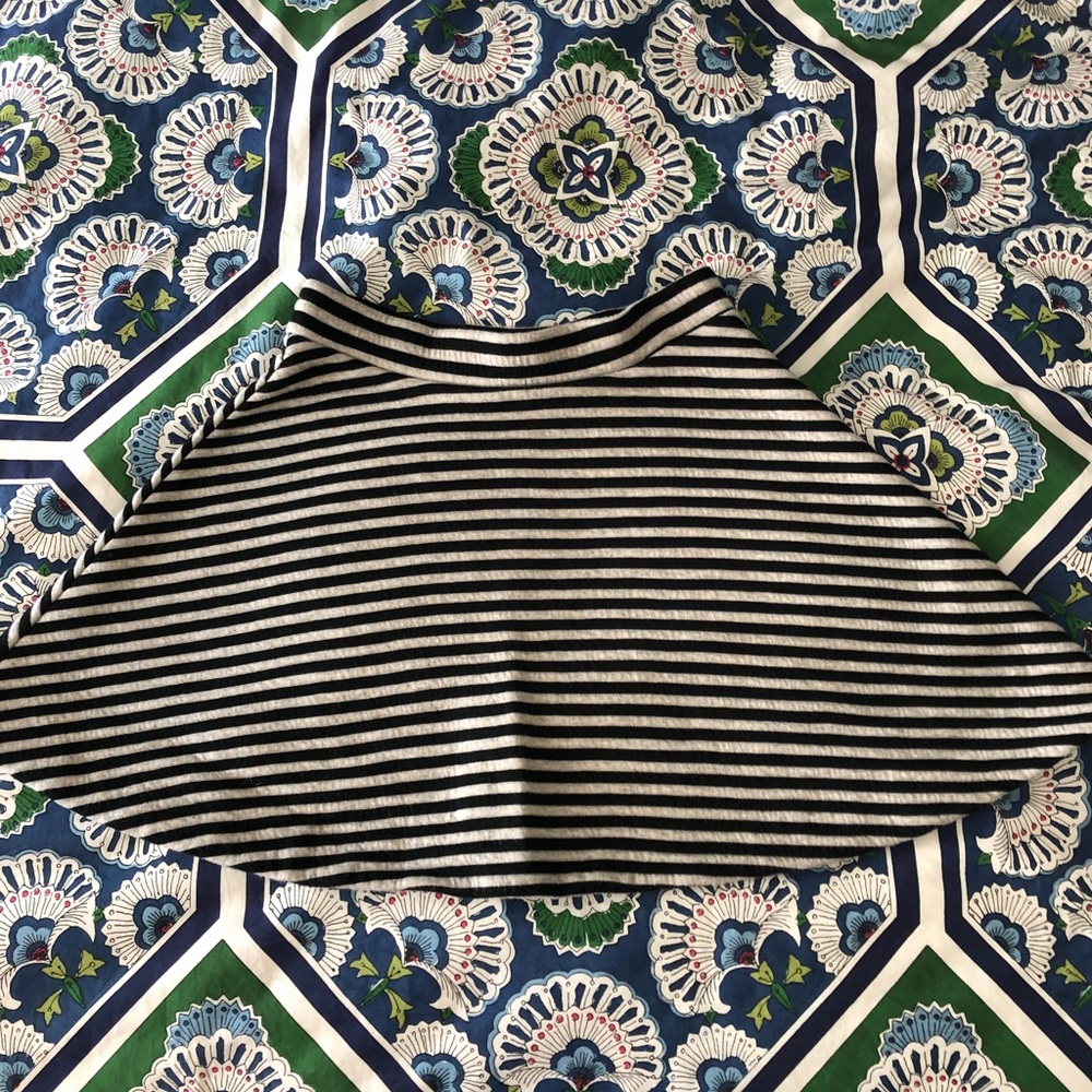GAP women’s jersey knit skirt (NWOT)